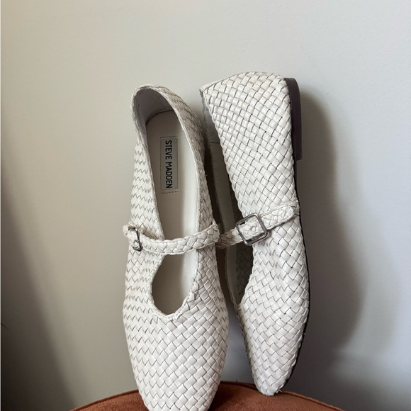 Steve Madden Dreaming Woven Flats - Size 10 - Picture 2 of 5